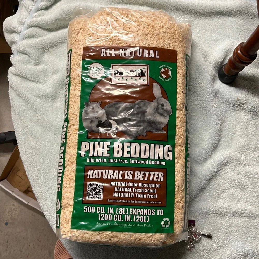 Last Chance! Pine bedding 500 cu in [8L]